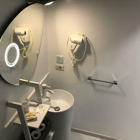 Szálloda White | Enjoy Naples, The Cleanest Way 3*